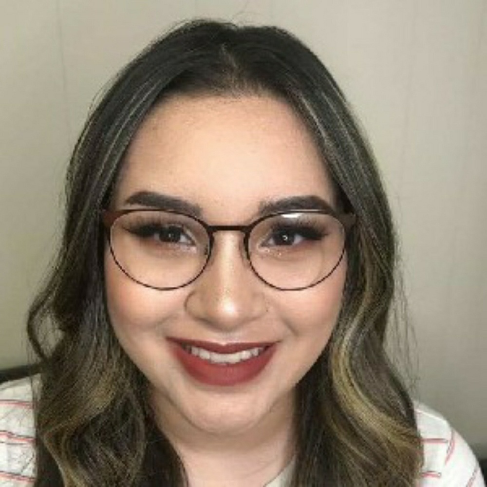 Meet your Posher, Jenn
